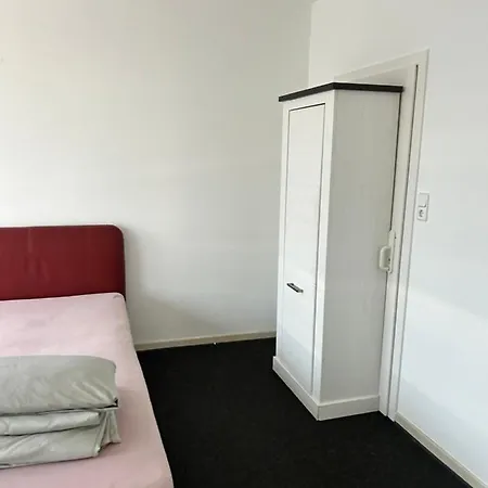Varnagiris شقة راتينغن